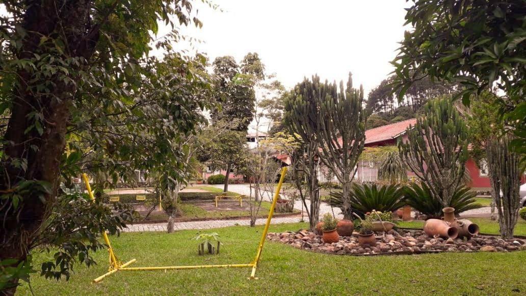 Pousada Das Pedras Passa Quatro Exterior photo